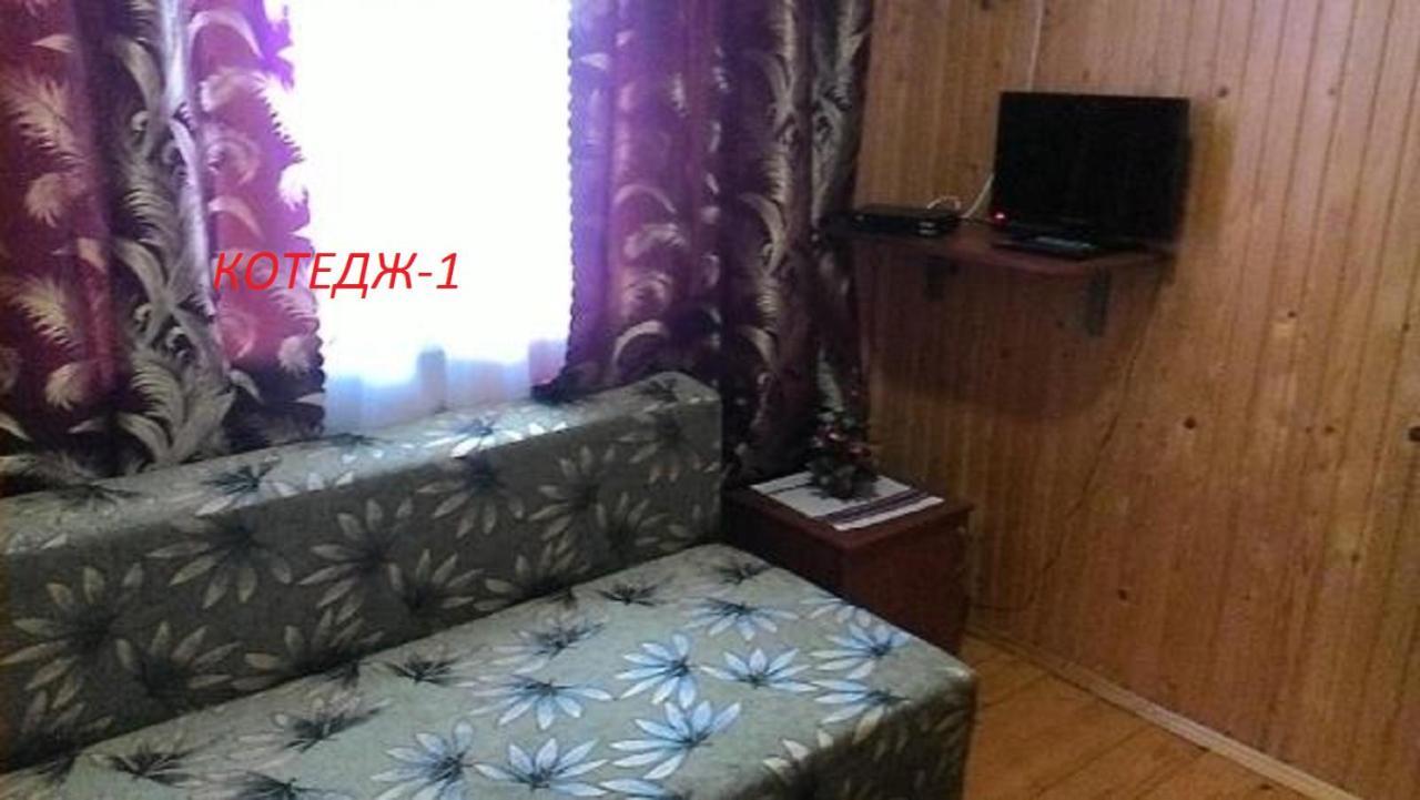 Котедж ,,Тік" Hotel Tatariv Exterior foto